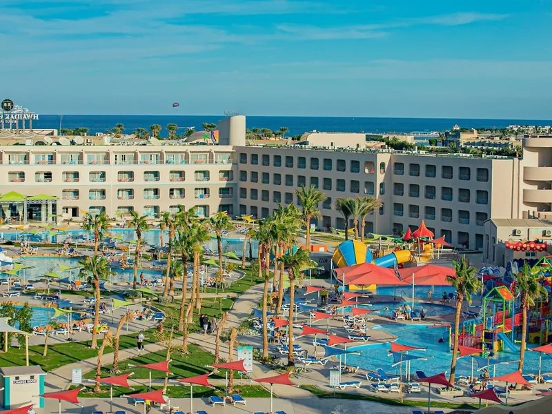 Titanic Resort & Aqua Park