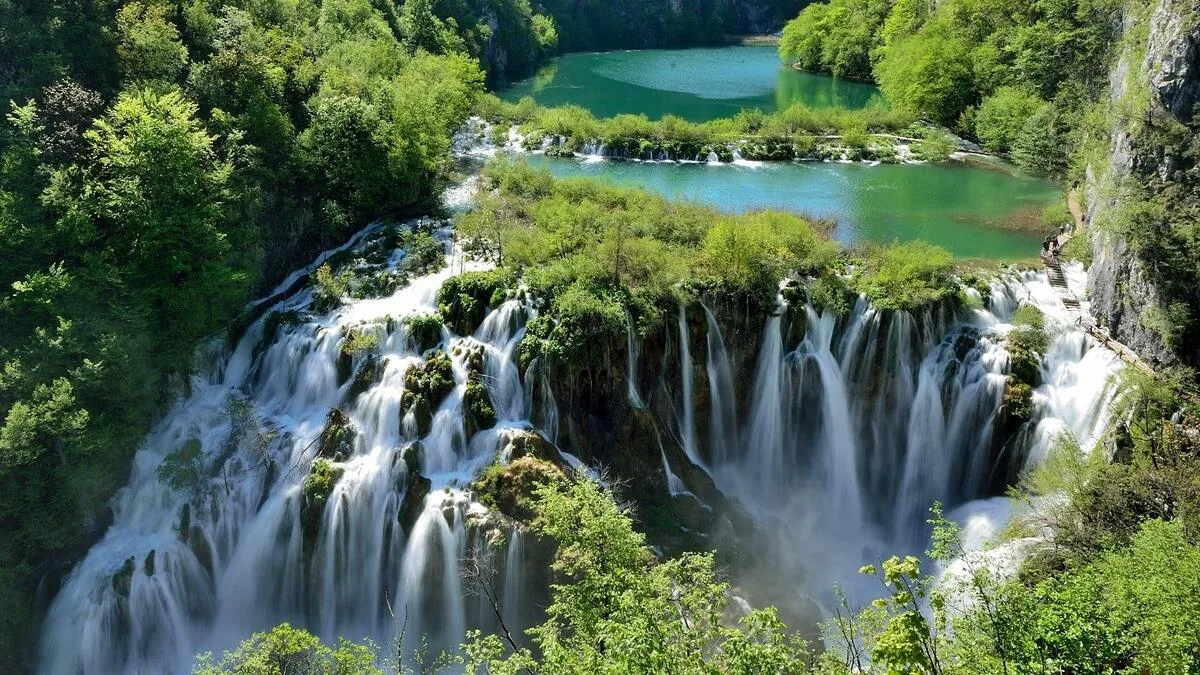 Radosti proljeća na Plitvičkim jezerima – Hotel Plitvice