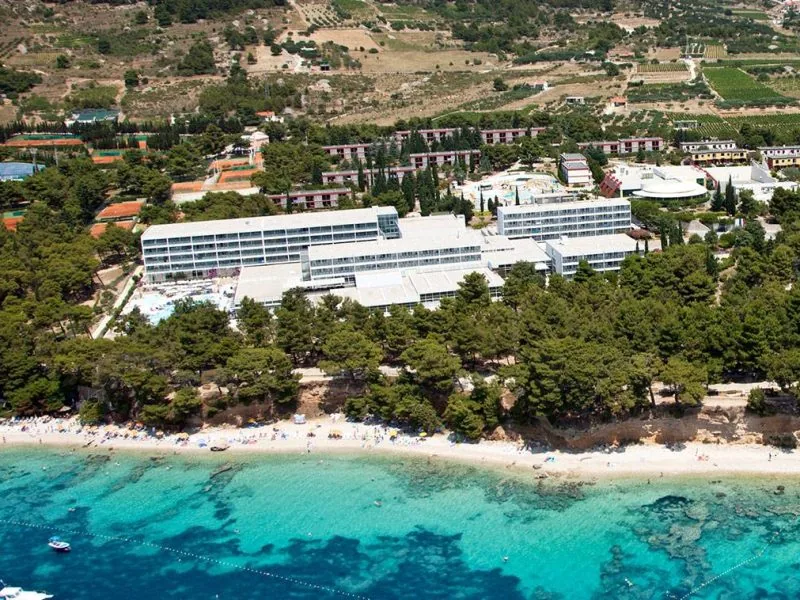 Hrvatska, Otok Brač, Bol, Bluesun Hotel Elaphusa – galerija 1