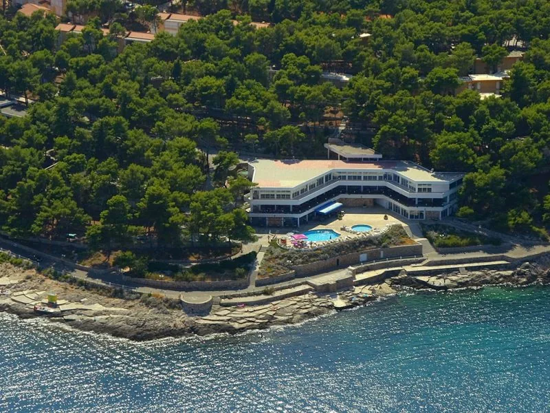 Hrvatska, otok Hvar, Jelsa, Fontana Resort & Fontana Bayside Park