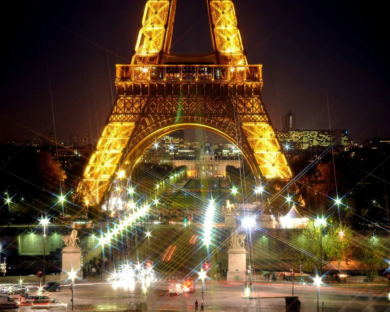 Nova godina 2026. Pariz avionom